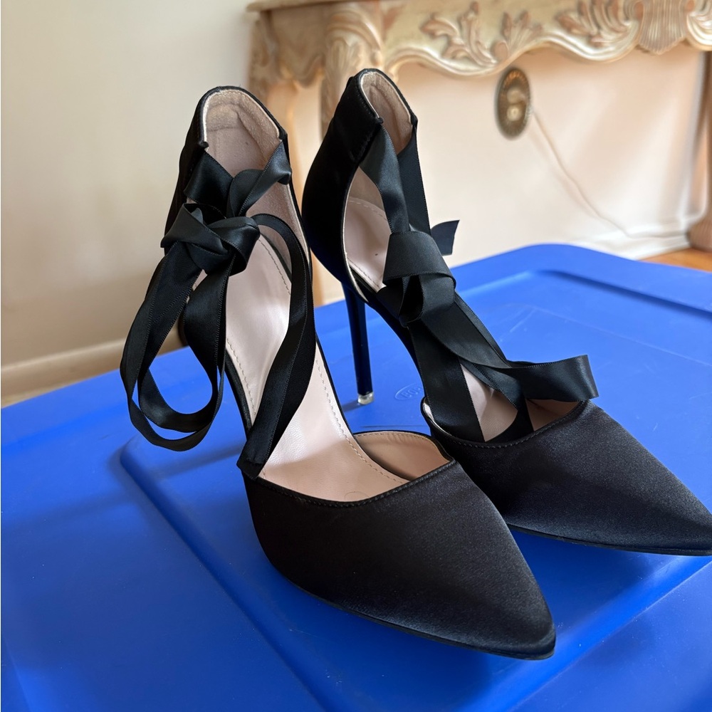 Black Skinny Heals with ankle tie